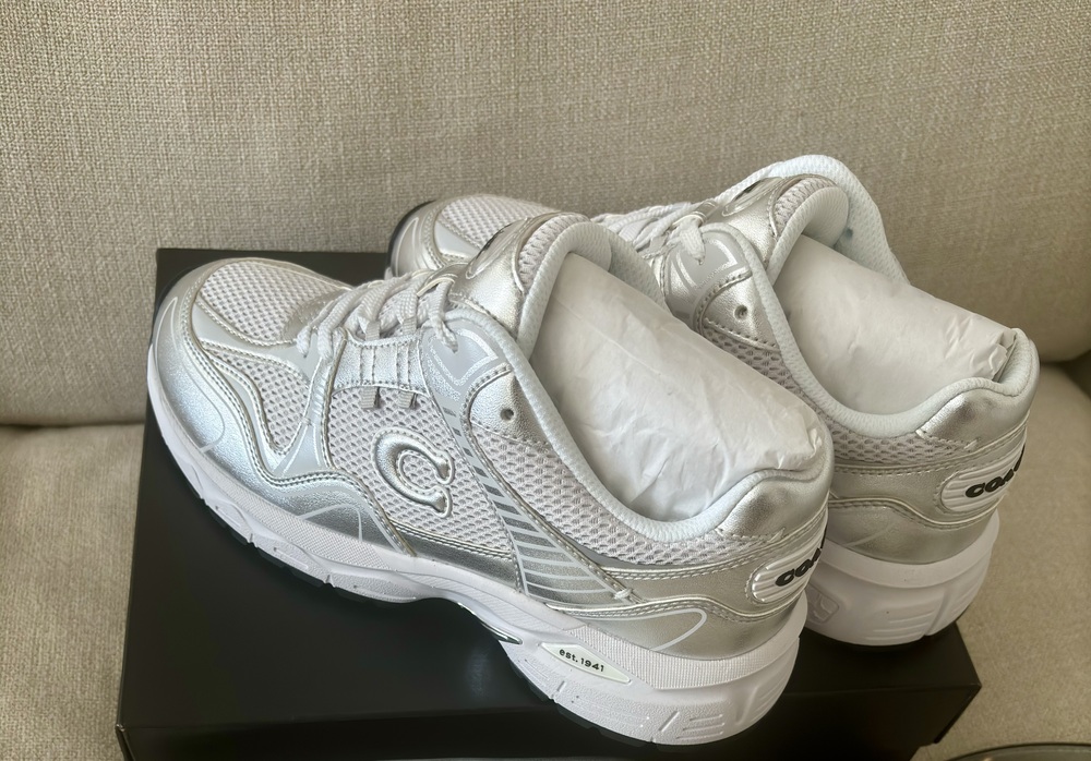 Coach C301 sneakers (brand new)